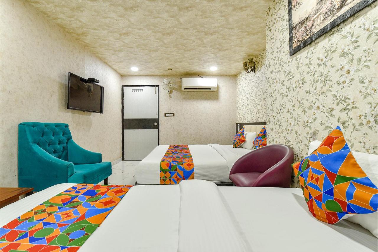 ג'איפור Fabhotel Queens Hub מראה חיצוני תמונה