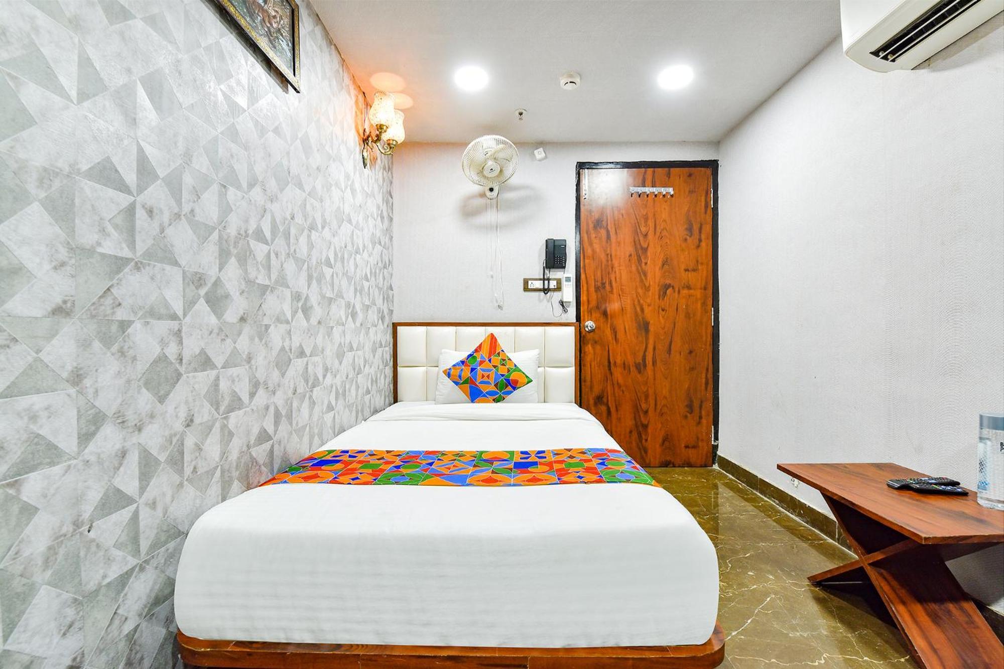 ג'איפור Fabhotel Queens Hub מראה חיצוני תמונה