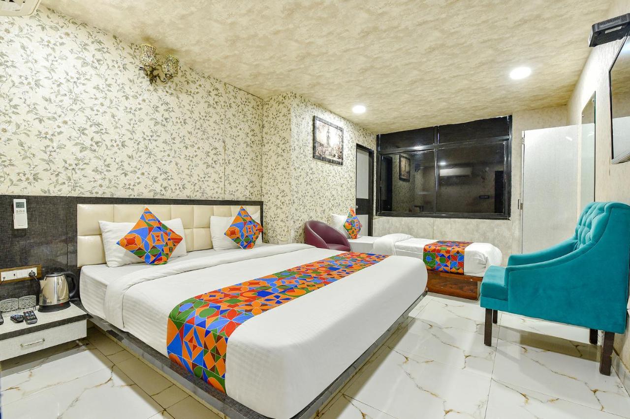 ג'איפור Fabhotel Queens Hub מראה חיצוני תמונה